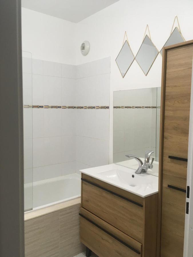Appartement Situe Place Toscane A 5 Min De Disney Serris Kültér fotó